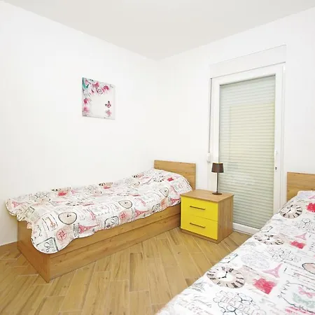 Two-bedroom With Sea View In